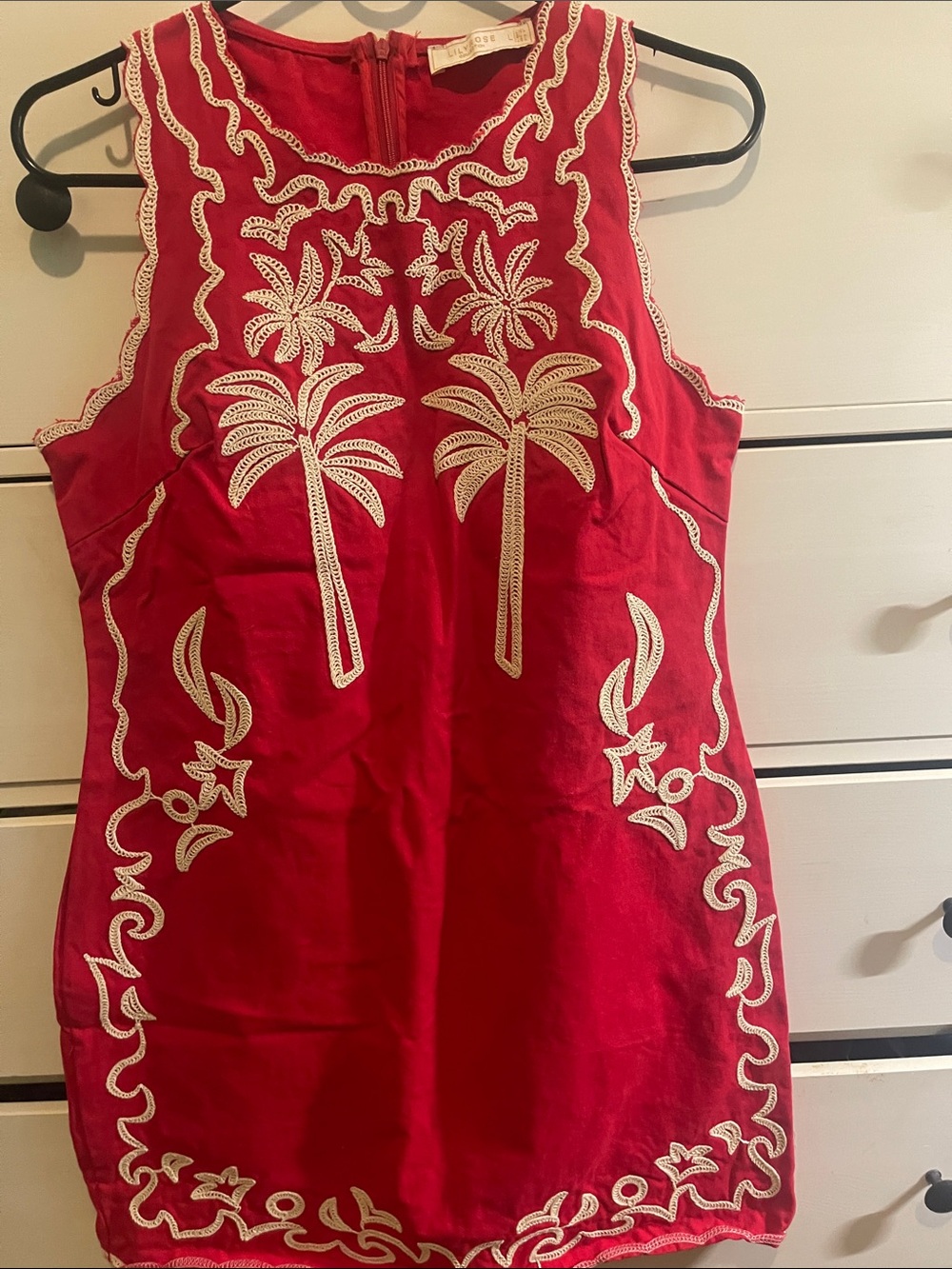 Lily Rose Red Sleeveless Palm Embroidered Shift Dress
